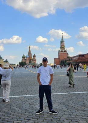Артем из Москвы 18 лет
