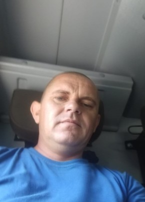 Анатолий из Жирновска 41 год