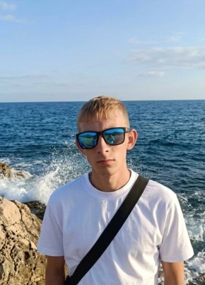Тимофей из Альметьевска 20 лет
