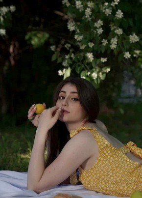 Karina, 19, Russia, Moscow