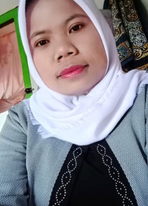 Emita Wijaya, 36, Indonesia, Sidoarjo