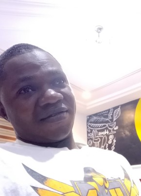Lawrence Asaamog из Abuja 25 лет