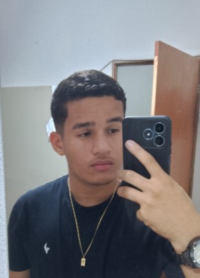 Ulisses Mendes из Washington D.C. 20 лет