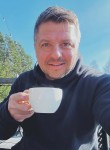 Mikhail, 45, Moscow