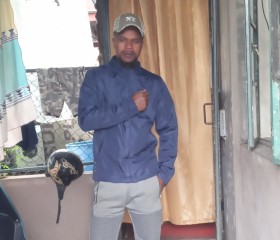 Unknown, 20, Port Louis