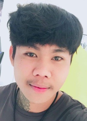 Suwatchai, 25, ราชอาณาจักรไทย, กรุงเทพมหานคร