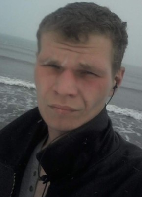 Василий из Находки 34 года