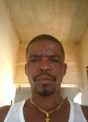 Maikel CAV, 42, República de Cuba, Boyeros
