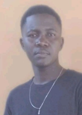 Julio, 31, República da Guiné-Bissau, Bissau
