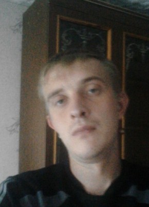 Илья, 36, Россия, Новоульяновск