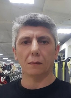 Эльшан из Кочубеевское 48 лет
