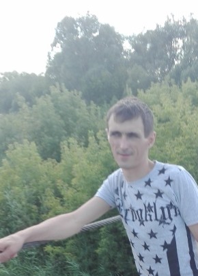 Василий, 41, Россия, Новокуйбышевск