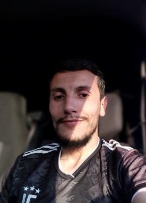 Hichem из Hicksville 31 год