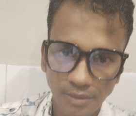 Rajuubine, 25, Yangon