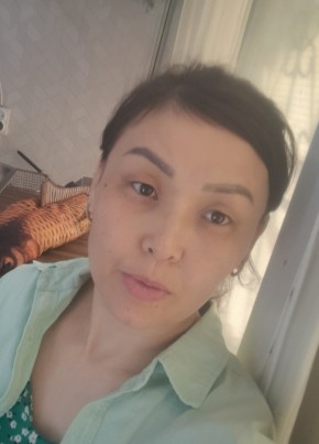 Асия из Талғара 18 лет
