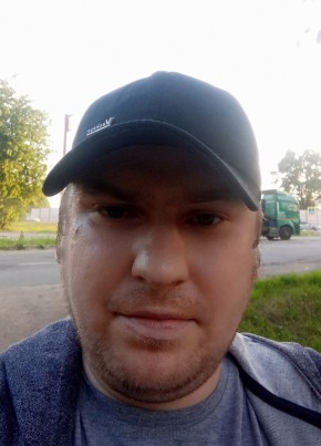 Олег, 33, Россия, Волхов