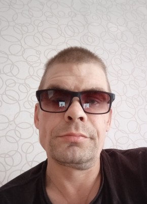 Денис, 42, Россия, Берёзовский