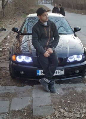 Ivan Ivanov, 22, Република България, Добрич