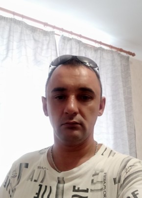 Юрий, 37, Россия, Саки