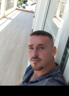 Fredi, 32, Albania, Tirana