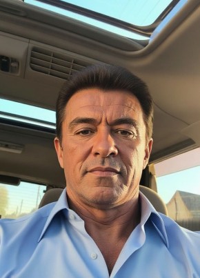 Роман из Новосибирска 41 год