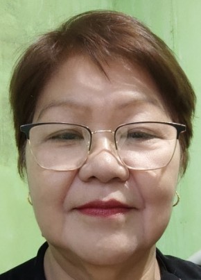 Gloria из Quezon City 68 лет