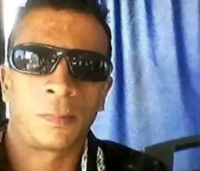 Gaston, 40, Aguilares