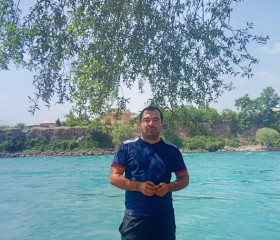 Firdavs, 30, Vahdat
