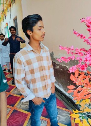 Urud, 18, India, Khatauli