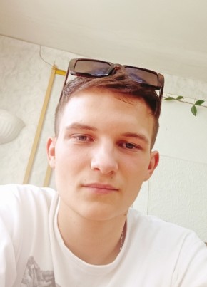 Александр, 19, Россия, Кондрово