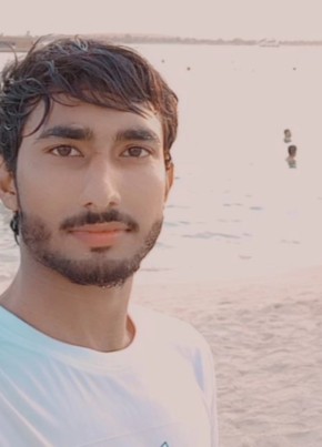 Adnan Jani, 18, Saudi Arabia, Riyadh
