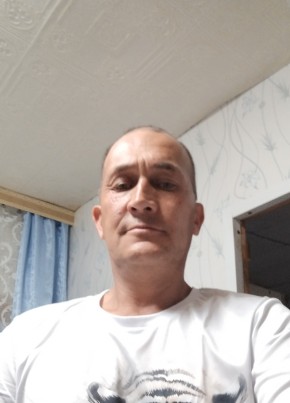 Марат из Казани 52 года