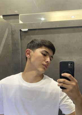 Jasur Azizov из Navoiy 31 год