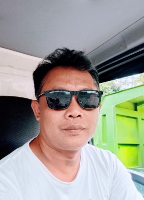 Togog Driver, 45, Indonesia, Klungkung