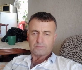 Bakhrom, 52, Dushanbe