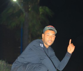 Viktor, 26, Alexandria