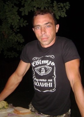Александр, 45, Россия, Высокое