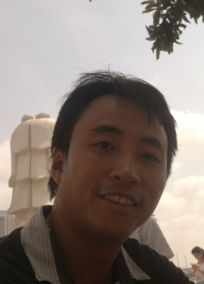 Nguyen Viet, 46, Công Hòa Xã Hội Chủ Nghĩa Việt Nam, Thành phố Hồ Chí Minh