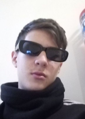 Влад Полыгалов из Читы 18 лет
