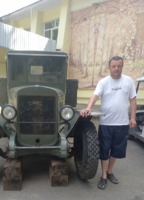 Олег из Югорска 41 год