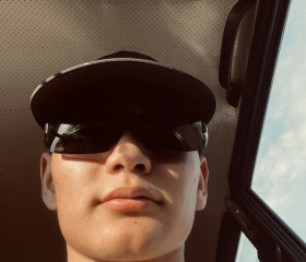 Kuba, 20, Stockholm