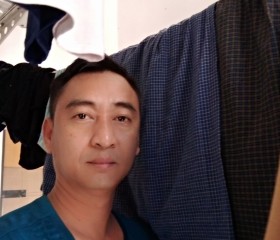 Ko John, 35, Mae Sot