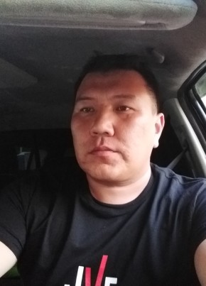 Василий, 39, Россия, Якутск