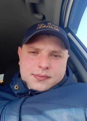 Илья из Новосибирска 32 года