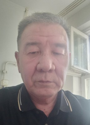 Марат из Астаны 60 лет
