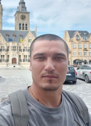 Eugen, 37, République Française, Autun