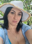 Karina, 45, Moscow
