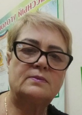 Елена, 62, Россия, Слободской