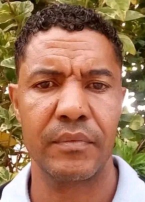 Elisio из Mindelo 39 лет
