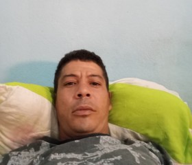 Gilberto, 25, Carangola
